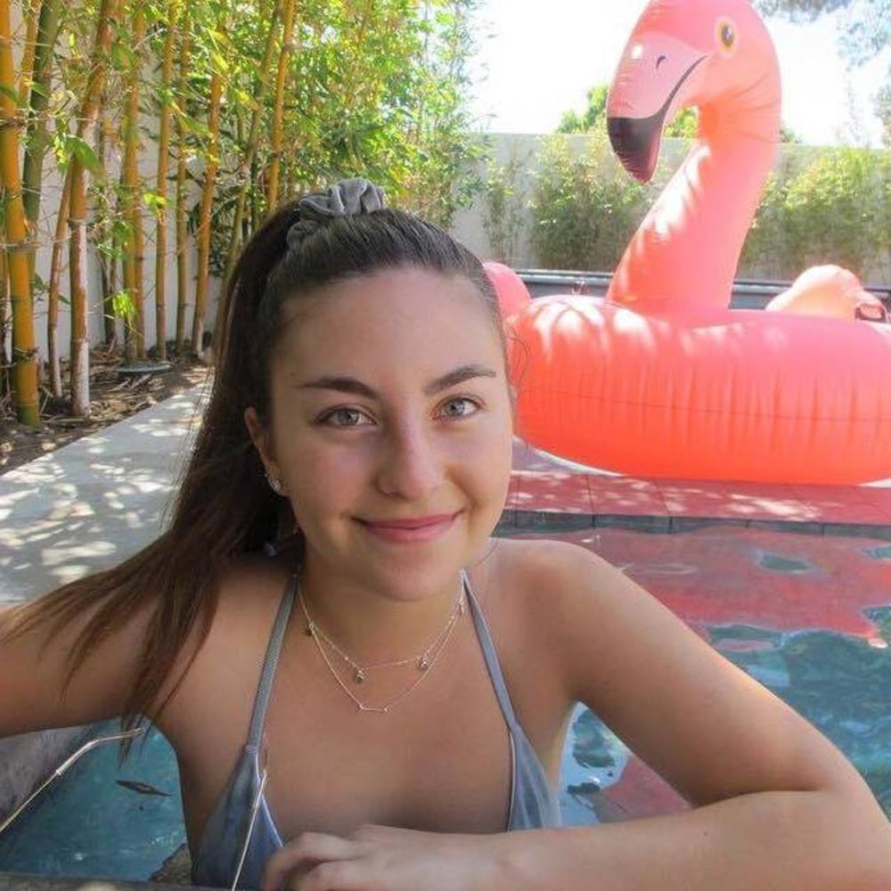 Meet your Posher, Milla